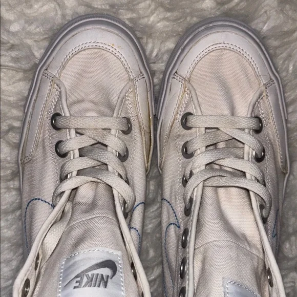 Nike Blazer Mid White High-top Sneakers, Size 7.5 Women’s - Picture 4 of 16